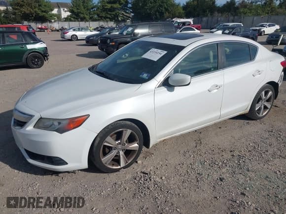 ✅ 2013 Acura ILX Premium • VIN: 19VDE1F55DE402579 • Lot: 43335294. Wystawiony na IAAI z przebiegiem 148 753 mil. Bezpłatny archiwum sprzedaży aukcyjnych z USA i szczegółowy raport historii pojazdu na DreamBid. Zdjęcie 2.