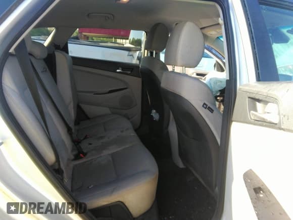 ✅ 2019 Hyundai Tucson SE • VIN: KM8J2CA47KU918983 • Лот: 41987807. Опубликован ранее на IAAI с пробегом 84 477 миль. Бесплатный доступ к архиву аукционных продаж из США и подробный отчёт об истории автомобиля на DreamBid. Изображение 8.