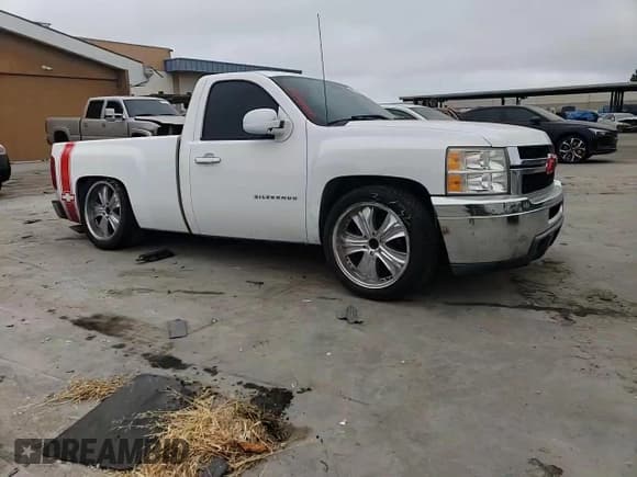 ✅ 2011 Chevrolet Silverado 1500 Work Truck • VIN: 1GCNCPE05BZ164633 • Lot: 66033064. Listed on Copart with 277,797 mi. Free auction sales archive from the USA and detailed vehicle history report at DreamBid. Image 10.