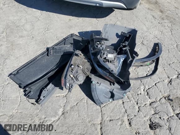 ✅ 2014 BMW X1 sDrive28i • VIN: WBAVM1C56EVW52698 • Lot: 81232165. Wystawiony na Copart z przebiegiem 131 999 mil. Bezpłatny archiwum sprzedaży aukcyjnych z USA i szczegółowy raport historii pojazdu na DreamBid. Zdjęcie 12.