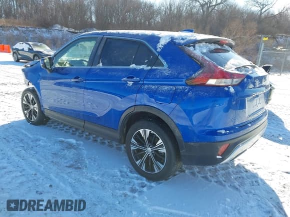 ✅ 2022 Mitsubishi Eclipse Cross SE • VIN: JA4ATWAA0NZ004293 • Lot: 41380344. Wystawiony na IAAI z przebiegiem 32 378 mil. Bezpłatny archiwum sprzedaży aukcyjnych z USA i szczegółowy raport historii pojazdu na DreamBid. Zdjęcie 3.