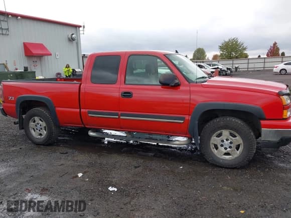 ✅ 2006 Chevrolet Silverado 1500 LT1 • VIN: 1GCEK19Z96Z143783 • Лот: 43550595. Опубликован ранее на IAAI с пробегом 173 493 миль. Бесплатный доступ к архиву аукционных продаж из США и подробный отчёт об истории автомобиля на DreamBid. Изображение 13.