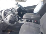 ✅ 2021 Volkswagen Tiguan S • VIN: 3VV1B7AX5MM148491 • Lot: 42561437. Listed on IAAI with 54,084 mi. Free auction sales archive from the USA and detailed vehicle history report at DreamBid. Image 5.