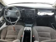 ✅ 2001 Dodge Durango • VIN: 1B4HS28Z31F556620 • Лот: 64578265. Опубликован ранее на Copart с пробегом 237 299 миль. Бесплатный доступ к архиву аукционных продаж из США и подробный отчёт об истории автомобиля на DreamBid. Изображение 8.