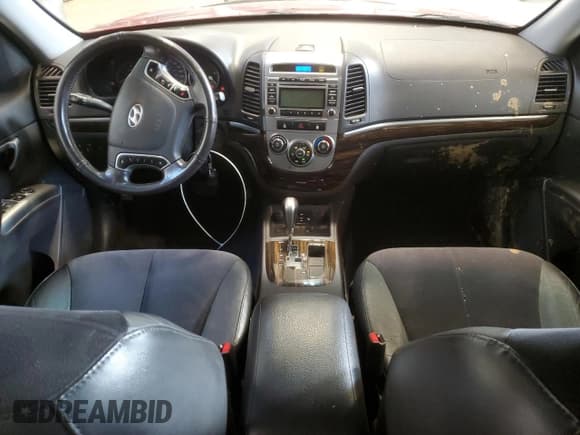 ✅ 2010 Hyundai Santa Fe GL • VIN: 5NMSGDAG1AH367241 • Lot: 76537374. Listed on Copart with 274,765 mi. Free auction sales archive from the USA and detailed vehicle history report at DreamBid. Image 8.