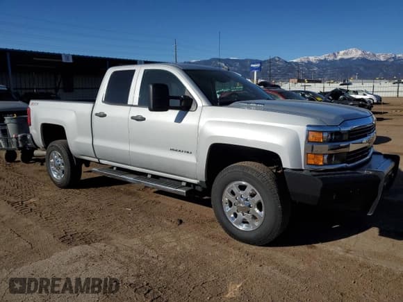 ✅ 2015 Chevrolet Silverado 2500HD LT • VIN: 1GC2KVE83FZ100421 • Лот: 48493505. Опубликован ранее на Copart с пробегом 91 181 миль. Бесплатный доступ к архиву аукционных продаж из США и подробный отчёт об истории автомобиля на DreamBid. Изображение 4.