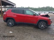 ✅ 2024 Jeep Compass Limited • VIN: 3C4NJDCNXRT167595 • Lot: 42992614. Wystawiony na IAAI z przebiegiem 9 667 mil. Bezpłatny archiwum sprzedaży aukcyjnych z USA i szczegółowy raport historii pojazdu na DreamBid. Zdjęcie 13.