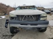 ✅ 2006 Chevrolet Silverado 2500HD Work Truck • VIN: 1GCHK29U06E211466 • Lot: 45384955. Wystawiony na Copart z przebiegiem Nie podano. Bezpłatny archiwum sprzedaży aukcyjnych z USA i szczegółowy raport historii pojazdu na DreamBid. Zdjęcie 5.