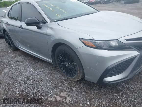 2021 Toyota Camry SE with VIN 4T1G11BK3MU026604, listed as a IAAI auction lot 42000560 with 104,453 mi miles and . Bid and sale history available at DreamBid. Image 6.