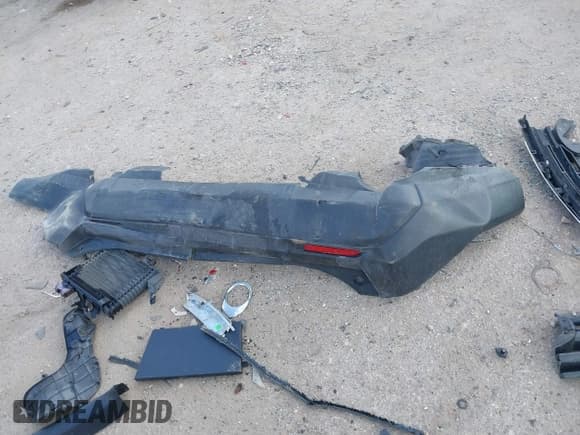 ✅ 2022 Toyota RAV4 LE • VIN: 2T3H1RFV2NC187740 • Lot: 43523934. Listed on IAAI with 27,272 mi. Free auction sales archive from the USA and detailed vehicle history report at DreamBid. Image 11.