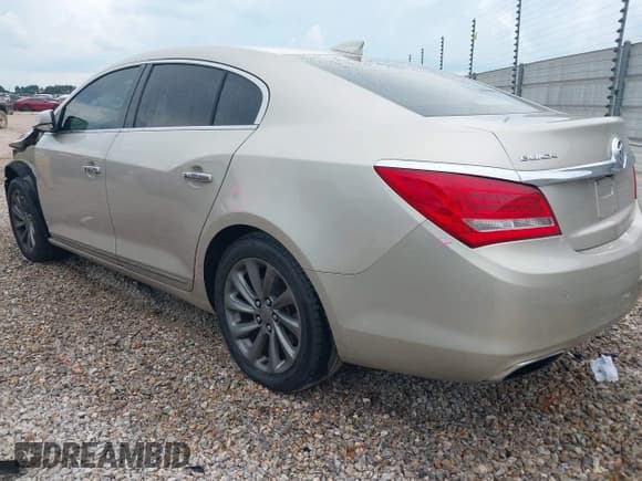 ✅ 2016 Buick LaCrosse Leather • VIN: 1G4GB5G3XGF268644 • Лот: 42857070. Опубликован ранее на IAAI с пробегом 213 000 миль. Бесплатный доступ к архиву аукционных продаж из США и подробный отчёт об истории автомобиля на DreamBid. Изображение 3.