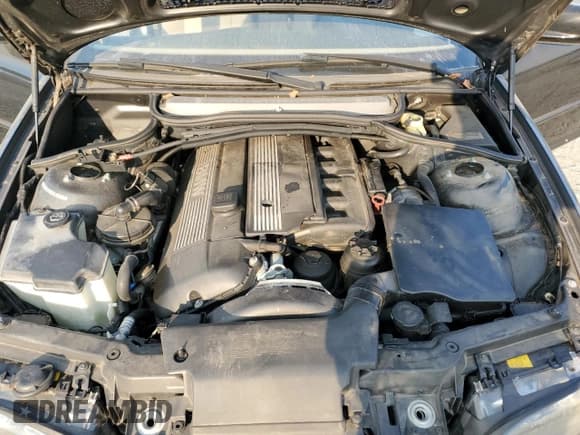 ✅ 2005 BMW 3 Series 325Ci • VIN: WBABW334X5PL36368 • Lot: 92853065. Listed on Copart with 144,284 mi. Free auction sales archive from the USA and detailed vehicle history report at DreamBid. Image 11.