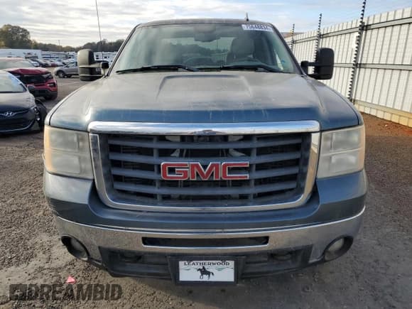 ✅ 2008 GMC Sierra 2500HD SLT • VIN: 1GTHK29668E164867 • Lot: 75648834. Listed on Copart with Not provided. Free auction sales archive from the USA and detailed vehicle history report at DreamBid. Image 5.
