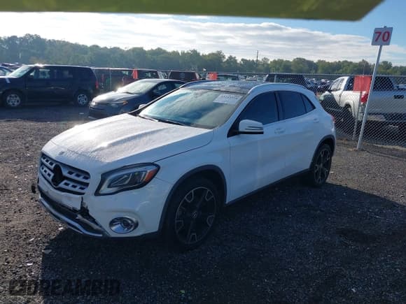 ✅ 2019 Mercedes-Benz GLA 250 • VIN: WDCTG4EB2KJ551287 • Лот: 43243524. Опубликован ранее на IAAI с пробегом 142 680 миль. Бесплатный доступ к архиву аукционных продаж из США и подробный отчёт об истории автомобиля на DreamBid. Изображение 17.