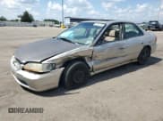 ✅ 1998 Honda Accord EX • VIN: 1HGCG5550WA158272 • Лот: 64352155. Опубликован ранее на Copart с пробегом Не указан. Бесплатный доступ к архиву аукционных продаж из США и подробный отчёт об истории автомобиля на DreamBid. Изображение 1.