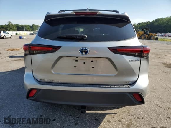 ✅ 2024 Toyota Highlander Hybrid XLE • VIN: 5TDKARAH0RS023786 • Lot: 64102665. Listed on Copart with 31,601 mi. Free auction sales archive from the USA and detailed vehicle history report at DreamBid. Image 6.