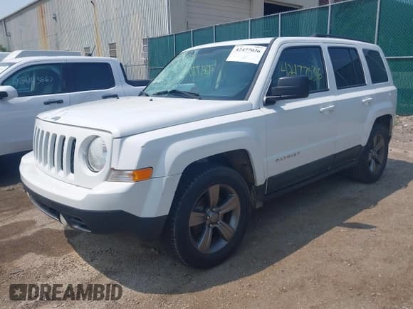 ✅ 2015 Jeep Patriot Latitude • VIN: 1C4NJPFAXFD429224 • Lot: 42477036. Wystawiony na IAAI z przebiegiem 125 900 mil. Bezpłatny archiwum sprzedaży aukcyjnych z USA i szczegółowy raport historii pojazdu na DreamBid. Zdjęcie 2.