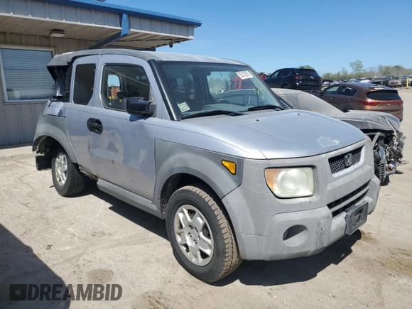 ✅ 2005 Honda Element LX • VIN: 5J6YH28315L027178 • Lot: 55315875. Listed on Copart with 174,964 mi. Free auction sales archive from the USA and detailed vehicle history report at DreamBid. Image 4.