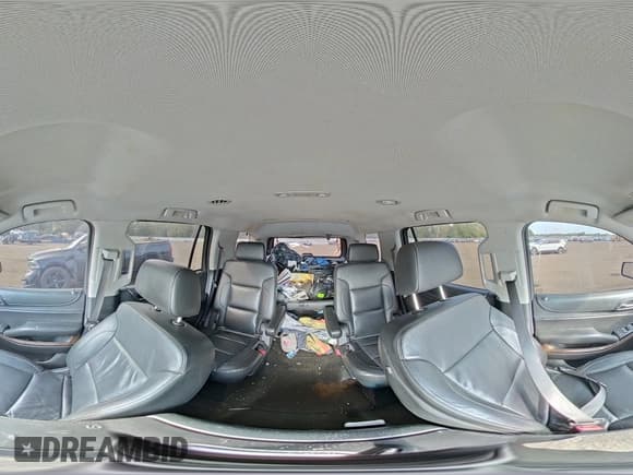 ✅ 2017 Chevrolet Tahoe LT • VIN: 1GNSKBKC0HR376962 • Лот: 83962845. Опубликован ранее на Copart с пробегом 180 794 миль. Бесплатный доступ к архиву аукционных продаж из США и подробный отчёт об истории автомобиля на DreamBid. Изображение 14.