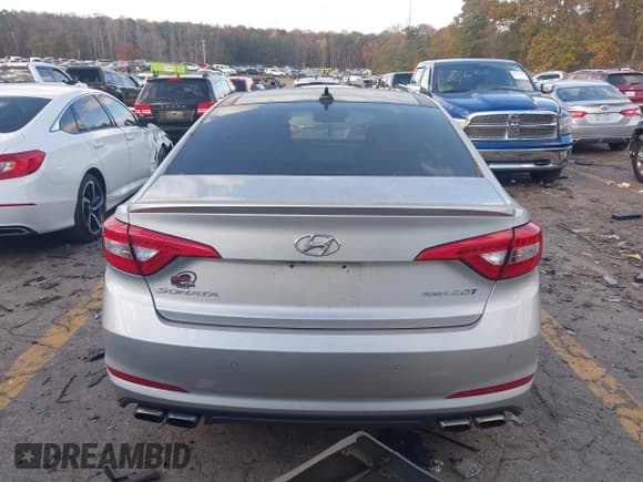 ✅ 2015 Hyundai Sonata Limited • VIN: 5NPE34AB2FH151745 • Лот: 40773654. Опубликован ранее на IAAI с пробегом 119 339 миль. Бесплатный доступ к архиву аукционных продаж из США и подробный отчёт об истории автомобиля на DreamBid. Изображение 16.