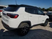 ✅ 2024 Jeep Compass Limited • VIN: 3C4NJDCN9RT143420 • Лот: 71279595. Опубликован ранее на Copart с пробегом 13 680 миль. Бесплатный доступ к архиву аукционных продаж из США и подробный отчёт об истории автомобиля на DreamBid. Изображение 3.