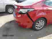 2014 Hyundai Elantra SE z VIN 5NPDH4AE0EH542141, wystawiony jako IAAI lot #43364595 z przebiegiem 70 576 mil mil oraz . Historia ofert i sprzedaży dostępna na DreamBid. Obrazek 6.