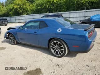 ✅ 2023 Dodge Challenger R/T • VIN: 2C3CDZBT1PH658076 • Lot: 68474964. Wystawiony na Copart z przebiegiem 5 486 mil. Bezpłatny archiwum sprzedaży aukcyjnych z USA i szczegółowy raport historii pojazdu na DreamBid. Zdjęcie 2.