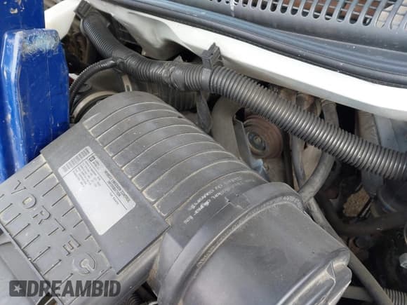 ✅ 2010 Chevrolet Express Cargo • VIN: 1GCUGADX6A1154119 • Lot: 41608254. Listed on IAAI with 156,816 mi. Free auction sales archive from the USA and detailed vehicle history report at DreamBid. Image 10.