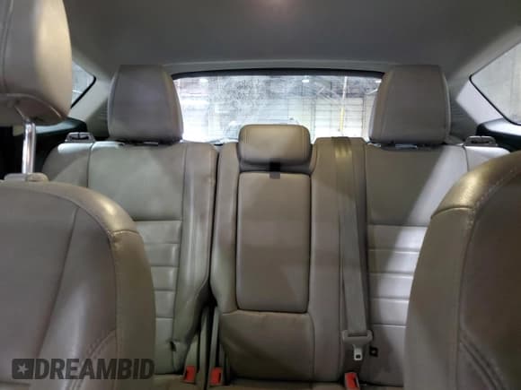 ✅ 2016 Ford C-Max SEL • VIN: 1FADP5BU9GL111025 • Lot: 45337145. Wystawiony na Copart z przebiegiem 185 389 mil. Bezpłatny archiwum sprzedaży aukcyjnych z USA i szczegółowy raport historii pojazdu na DreamBid. Zdjęcie 10.