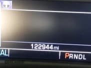 ✅ 2017 GMC Yukon SLE • VIN: 1GKS2AKC3HR168940 • Lot: 42634579. Wystawiony na IAAI z przebiegiem 122 944 mil. Bezpłatny archiwum sprzedaży aukcyjnych z USA i szczegółowy raport historii pojazdu na DreamBid. Zdjęcie 15.