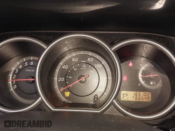 ✅ 2012 Nissan Versa S • VIN: 3N1BC1CP2CK266411 • Лот: 43703444. Опубликован ранее на IAAI с пробегом 165 102 миль. Бесплатный доступ к архиву аукционных продаж из США и подробный отчёт об истории автомобиля на DreamBid. Изображение 7.