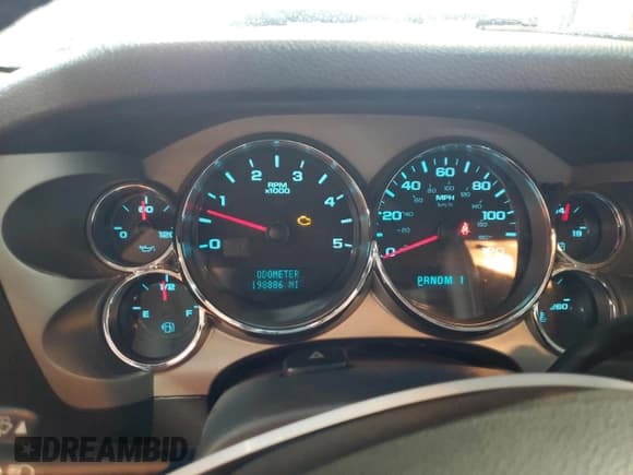 ✅ 2007 Chevrolet Silverado 2500HD 2LT • VIN: 1GCHK23677F540588 • Lot: 65809695. Wystawiony na Copart z przebiegiem 198 886 mil. Bezpłatny archiwum sprzedaży aukcyjnych z USA i szczegółowy raport historii pojazdu na DreamBid. Zdjęcie 9.