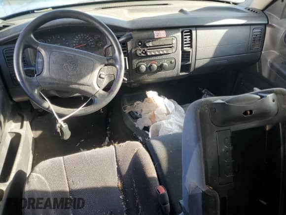 2004 Dodge Dakota SLT z VIN 1D7HG48K14S774396, wystawiony jako Copart lot #51699175 z przebiegiem 206 799 mil mil oraz Czysty tytuł • Clean title. Historia ofert i sprzedaży dostępna na DreamBid. Obrazek 8.