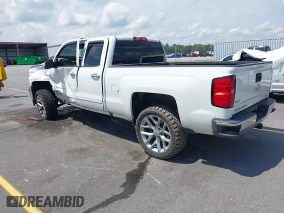 ✅ 2019 Chevrolet Silverado 1500 LT • VIN: 2GCRCPEC1K1108399 • Lot: 42600366. Wystawiony na IAAI z przebiegiem 81 617 mil. Bezpłatny archiwum sprzedaży aukcyjnych z USA i szczegółowy raport historii pojazdu na DreamBid. Zdjęcie 3.