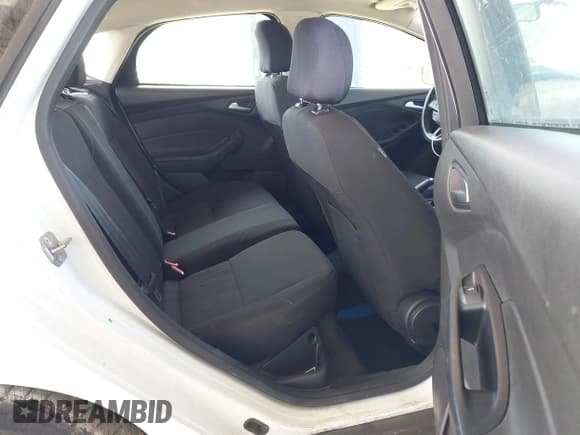 ✅ 2016 Ford Focus SE • VIN: 1FADP3K24GL318313 • Лот: 43498100. Опубликован ранее на IAAI с пробегом 155 829 миль. Бесплатный доступ к архиву аукционных продаж из США и подробный отчёт об истории автомобиля на DreamBid. Изображение 8.