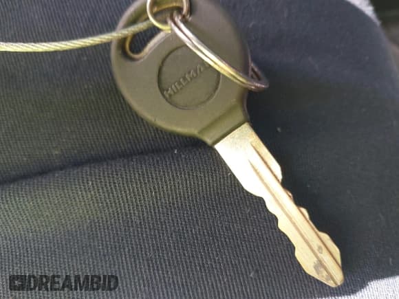 ✅ 2000 Dodge Dakota • VIN: 1B7GL22X3YS523895 • Lot: 42247540. Wystawiony na IAAI z przebiegiem 159 138 mil. Bezpłatny archiwum sprzedaży aukcyjnych z USA i szczegółowy raport historii pojazdu na DreamBid. Zdjęcie 11.