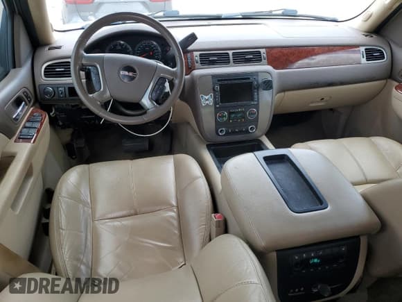 ✅ 2010 GMC Yukon SLT • VIN: 1GKUCCE01AR130048 • Lot: 56695885. Listed on Copart with 206,344 mi. Free auction sales archive from the USA and detailed vehicle history report at DreamBid. Image 8.