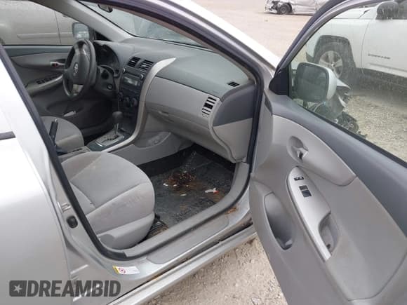 ✅ 2010 Toyota Corolla • VIN: JTDBU4EE0A9116854 • Lot: 43545106. Listed on IAAI with 230,710 mi. Free auction sales archive from the USA and detailed vehicle history report at DreamBid. Image 5.