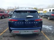✅ 2025 Nissan Pathfinder SL • VIN: 5N1DR3CC6SC235868 • Lot: 43664107. Wystawiony na IAAI z przebiegiem 2 749 mil. Bezpłatny archiwum sprzedaży aukcyjnych z USA i szczegółowy raport historii pojazdu na DreamBid. Zdjęcie 17.