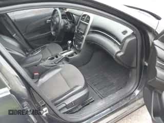 2014 Chevrolet Malibu LT z VIN 1G11C5SL3EF132859, wystawiony jako IAAI lot #43522363 z przebiegiem 171 933 mil mil oraz . Historia ofert i sprzedaży dostępna na DreamBid. Obrazek 5.