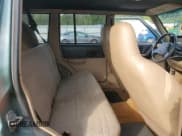 ✅ 2000 Jeep Cherokee • VIN: 1J4FF48S3YL137654 • Lot: 83952845. Wystawiony na Copart z przebiegiem 249 350 mil. Bezpłatny archiwum sprzedaży aukcyjnych z USA i szczegółowy raport historii pojazdu na DreamBid. Zdjęcie 11.