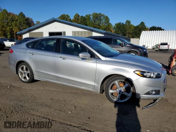 ✅ 2016 Ford Fusion SE • VIN: 3FA6P0T9XGR154151 • Lot: 86184465. Wystawiony na Copart z przebiegiem 154 534 mil. Bezpłatny archiwum sprzedaży aukcyjnych z USA i szczegółowy raport historii pojazdu na DreamBid. Zdjęcie 4.