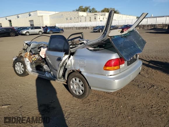 ✅ 1998 Honda Civic DX • VIN: 2HGEJ6625WH535233 • Lot: 84478615. Listed on Copart with 185,587 mi. Free auction sales archive from the USA and detailed vehicle history report at DreamBid. Image 2.