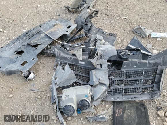 ✅ 2008 Cadillac STS RWD • VIN: 1G6DC67A180123640 • Lot: 71204034. Wystawiony na Copart z przebiegiem Nie podano. Bezpłatny archiwum sprzedaży aukcyjnych z USA i szczegółowy raport historii pojazdu na DreamBid. Zdjęcie 12.