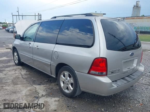 ✅ 2006 Ford Freestar SEL • VIN: 2FMZA52206BA28867 • Lot: 42873627. Wystawiony na IAAI z przebiegiem Nie podano. Bezpłatny archiwum sprzedaży aukcyjnych z USA i szczegółowy raport historii pojazdu na DreamBid. Zdjęcie 3.