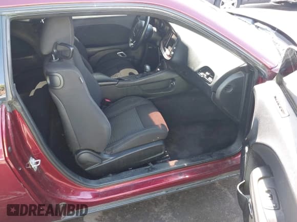 ✅ 2017 Dodge Challenger R/T Plus • VIN: 2C3CDZBT6HH656034 • Lot: 42190220. Listed on IAAI with 92,614 mi. Free auction sales archive from the USA and detailed vehicle history report at DreamBid. Image 5.