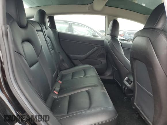 ✅ 2019 Tesla Model 3 Mid Range • VIN: 5YJ3E1EA1KF409991 • Лот: 59198445. Опубликован ранее на Copart с пробегом 69 535 миль. Бесплатный доступ к архиву аукционных продаж из США и подробный отчёт об истории автомобиля на DreamBid. Изображение 10.