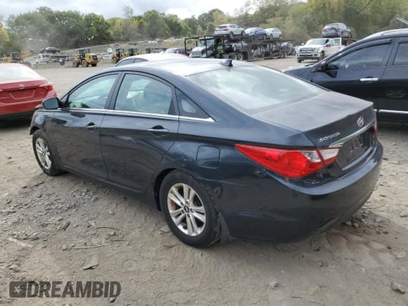 ✅ 2013 Hyundai Sonata GLS • VIN: 5NPEB4AC8DH732661 • Lot: 72119154. Listed on Copart with 203,871 mi. Free auction sales archive from the USA and detailed vehicle history report at DreamBid. Image 2.