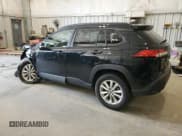 ✅ 2023 Toyota Corolla Cross LE • VIN: 7MUCAAAG7PV061015 • Лот: 66490435. Опубликован ранее на Copart с пробегом 54 602 миль. Бесплатный доступ к архиву аукционных продаж из США и подробный отчёт об истории автомобиля на DreamBid. Изображение 2.