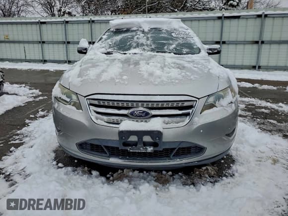 ✅ 2010 Ford Taurus Limited • VIN: 1FAHP2FW4AG122252 • Лот: 94978985. Опубликован ранее на Copart с пробегом 195 092 миль. Бесплатный доступ к архиву аукционных продаж из США и подробный отчёт об истории автомобиля на DreamBid. Изображение 5.
